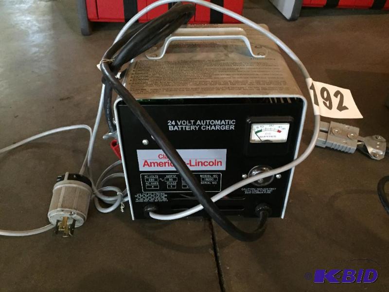 lot 192 image: 24 volt battery charger....