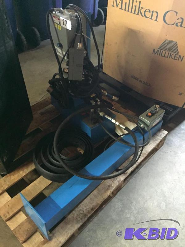 lot 27 image: Hydraulic unit with switch....