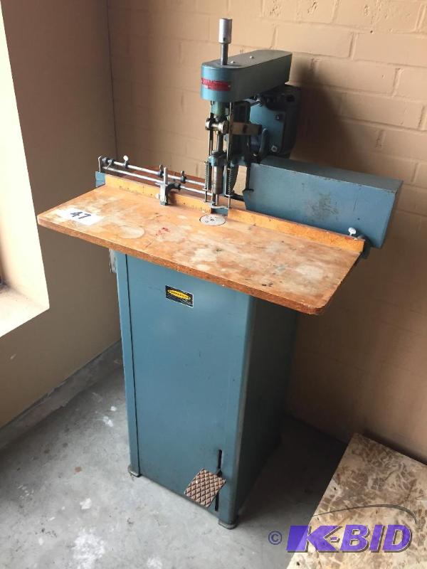 lot 47 image: Spinnit paper drill machine....