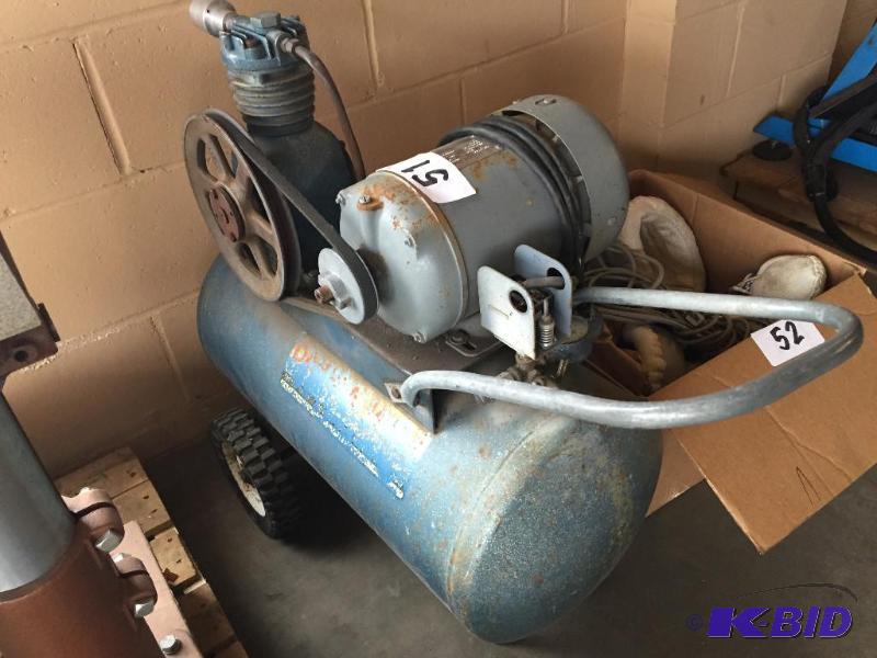 lot 51 image: Air compressor....