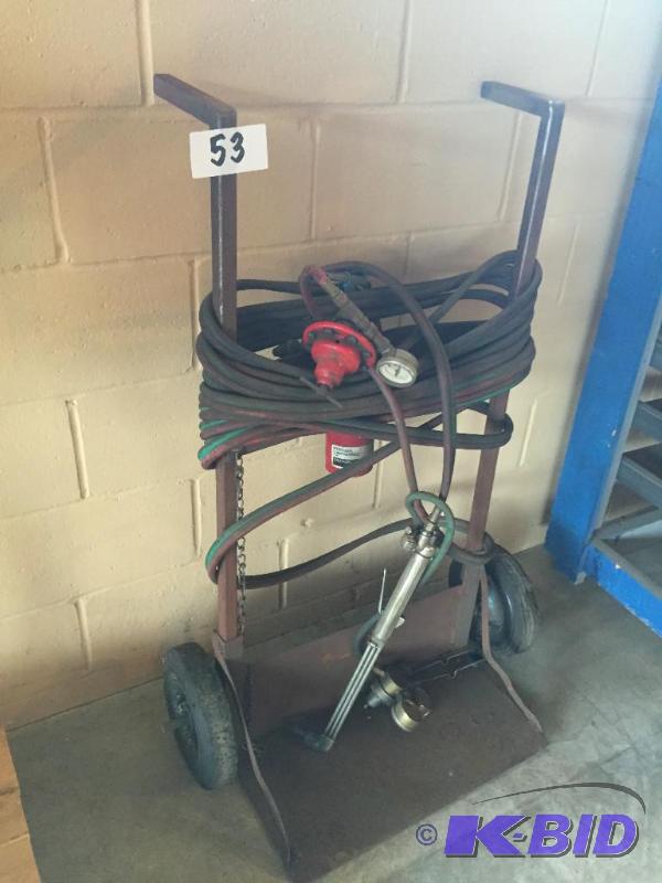 lot 53 image: Welding  cutting torch cart with hose, regul...