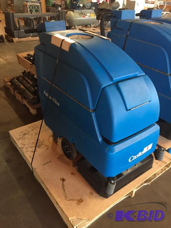 lot 9 image: Castex (tennant) Floor scrubber. Does not cur...