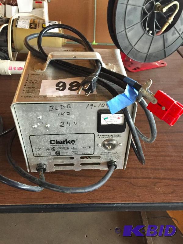 lot 98 image: 24 volt battery charger....