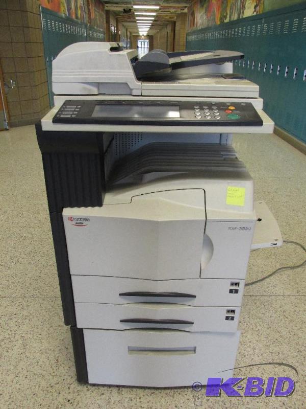 lot 5 image: KYOCERA KM-3530, 2002 Model
