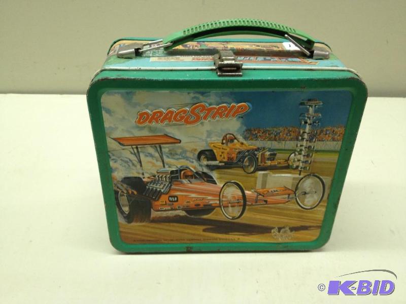 lot 108 image: Drag Strip&nbspVintage&nbspKids Lunchbox...