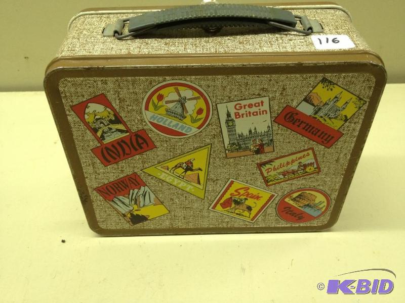 lot 116 image: Vintage Kids Lunchbox...