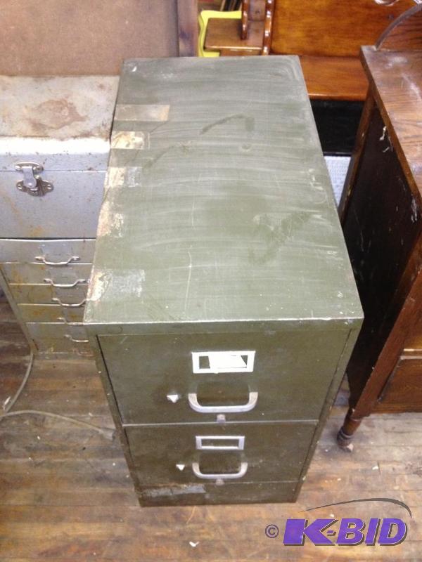 lot 12 image: Filing Cabinet   Drawers open freely&nbs...