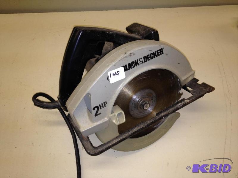 lot 140 image: Black Decker Skil Saw   Tested and Works...