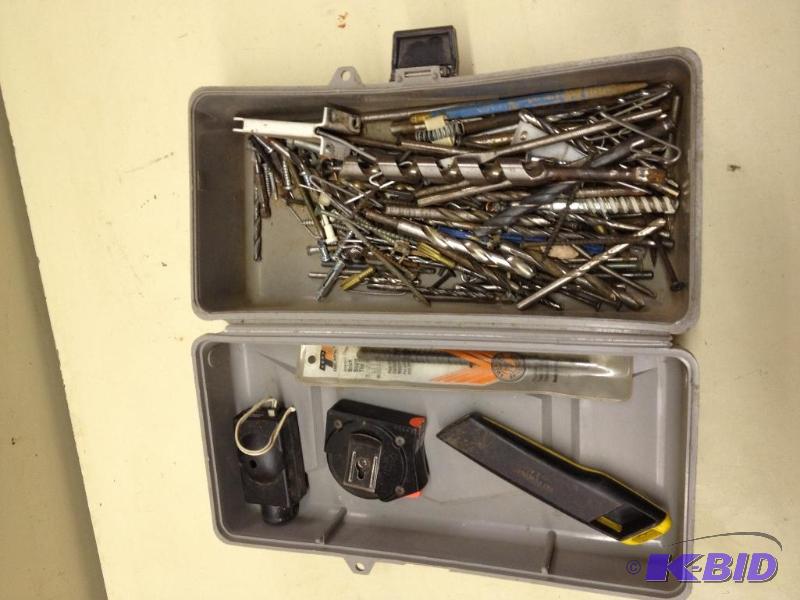 lot 143 image: Tool Box with Tools ...