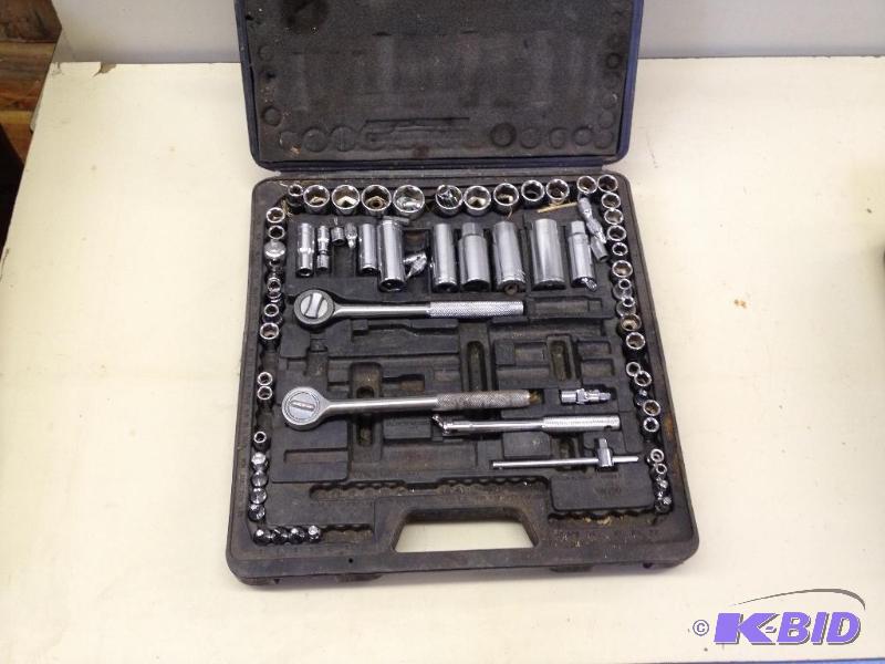 lot 147 image: Sockets and Ratchets  Mismatched...