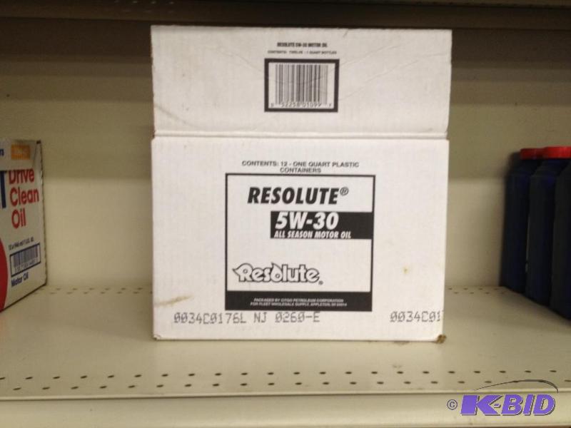 lot 157 image: Full Case Oil, 12 qts   5w-30...