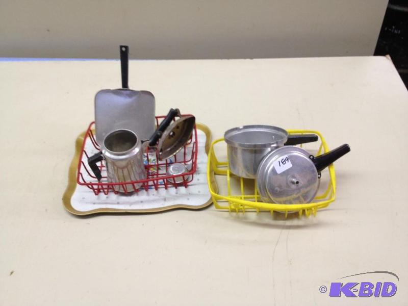 lot 189 image: Assorted Kitchenware...