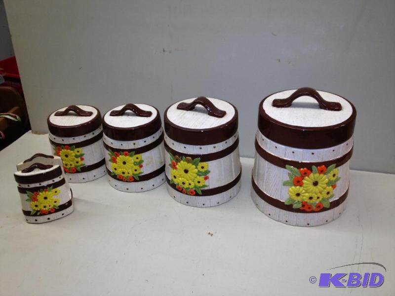 lot 197 image: Vintage Ceramic Canister Set with Paper Towel...