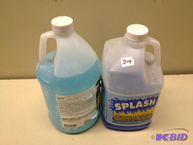 lot 214 image: Windshield Washing Fluid ...