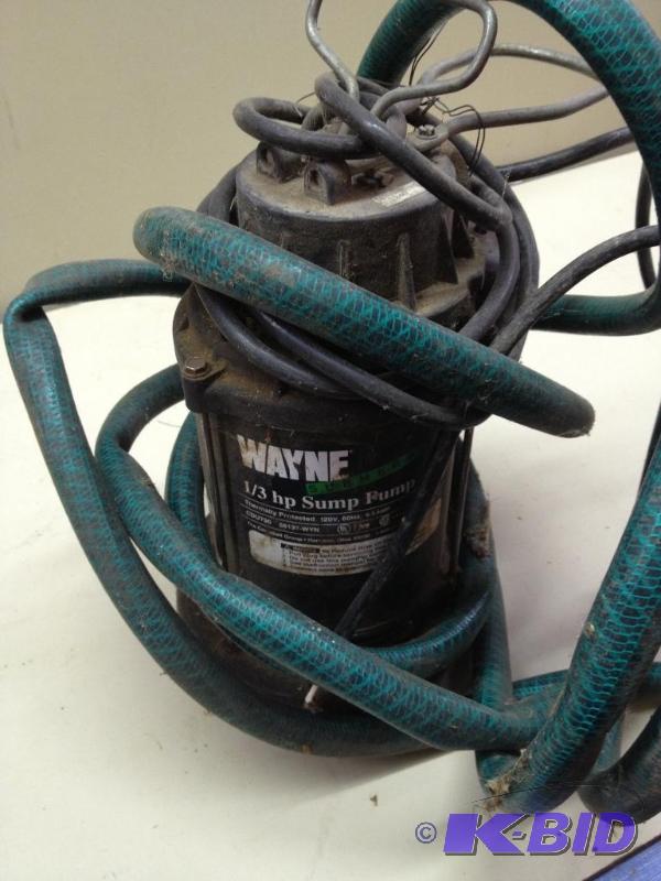 lot 232 image: 13 HP Sump Pump  Untested, needs new cord en...