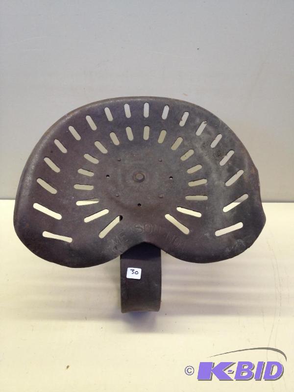 lot 30 image: Rare Emerson No. 1 Tractor Seat