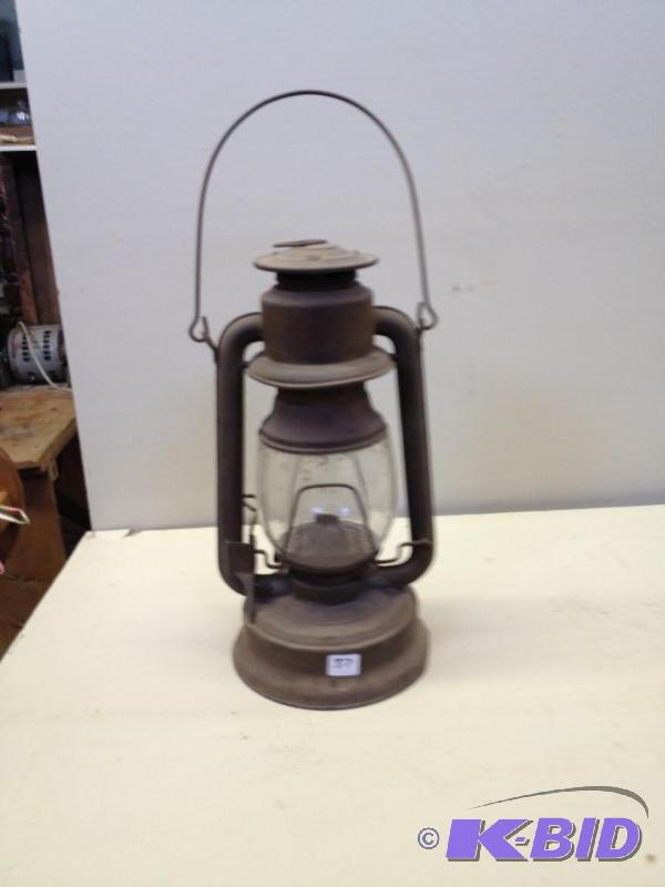 lot 37 image: Vintage Kerosene Lantern...