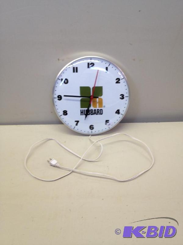 lot 41 image: Hubbard Feeds Clock ...