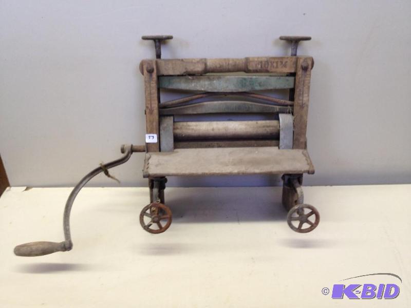 lot 53 image: Antique Washing Machine Wringer ...