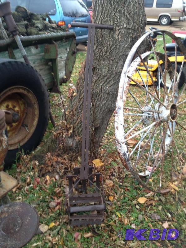lot 8 image: Antique Tiller  Aerator ...