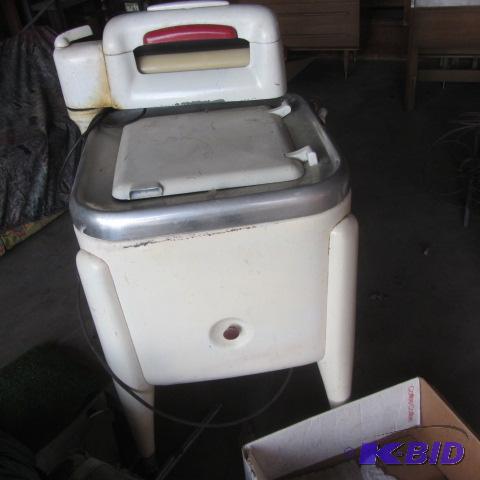 Wringer Washer