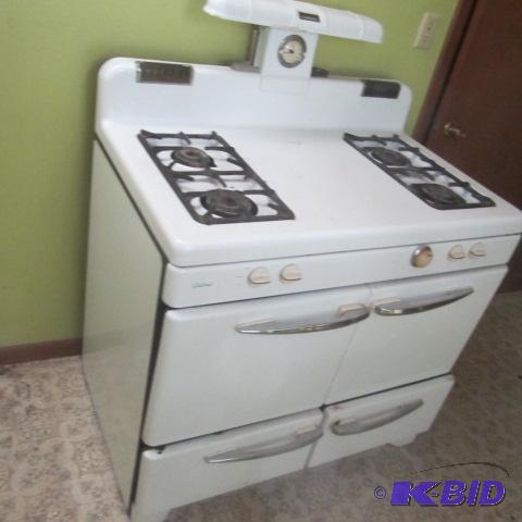Vintage Caloric Gas Range