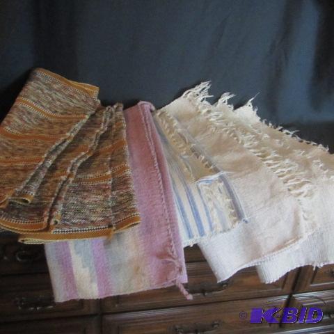 Throw Rugs