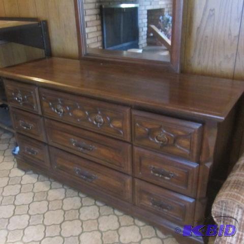 Master Dresser