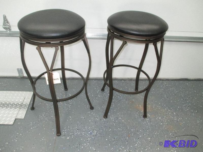 2 Swivel Bar Stools New