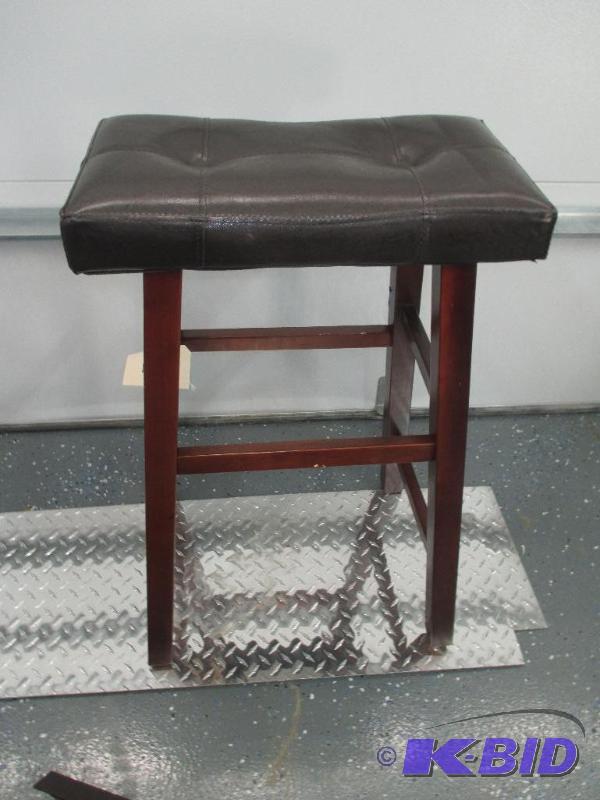 Stool with wood legs