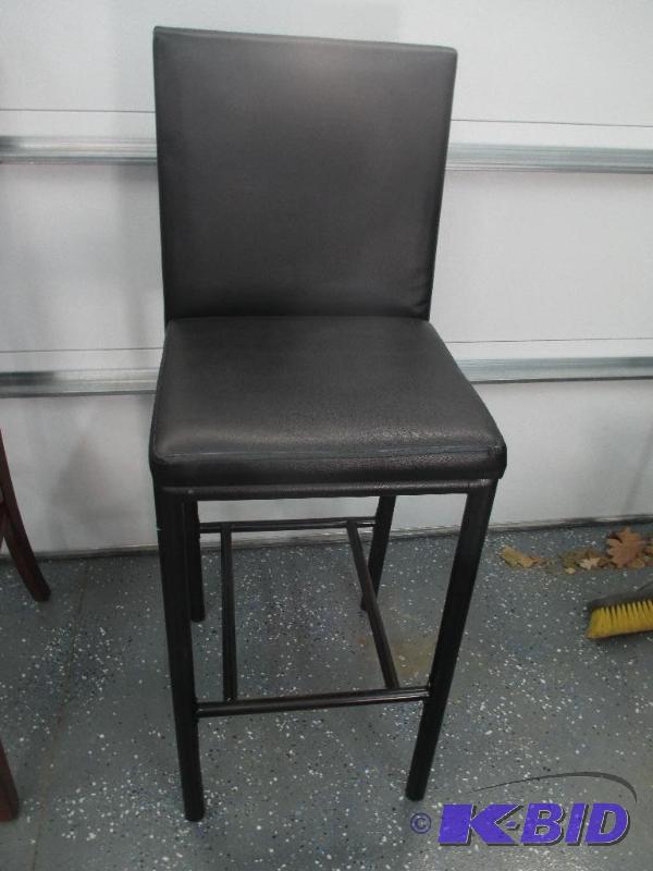 Stool with back