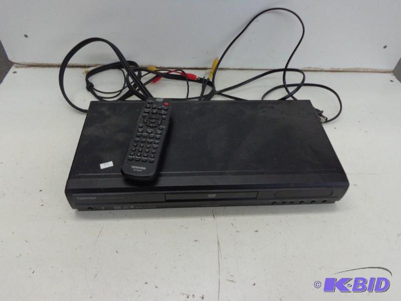 lot 101 image: DVD Player   Toshiba  Remote  Untested ...