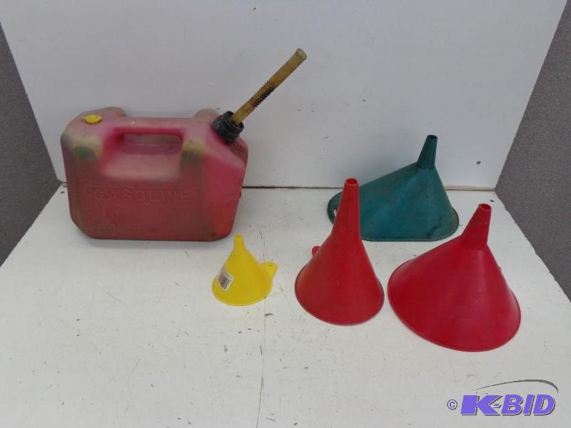 lot 120 image: CanFunnel   Assortment of Funnels  2 Gal. ca...