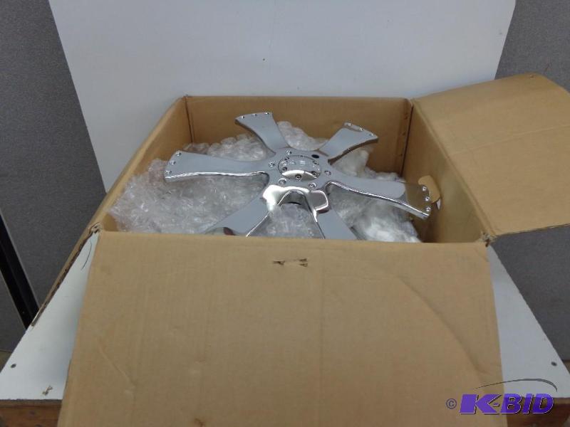 lot 122 image: Oasis Spinners   Need Brackets for wheels  Qu...