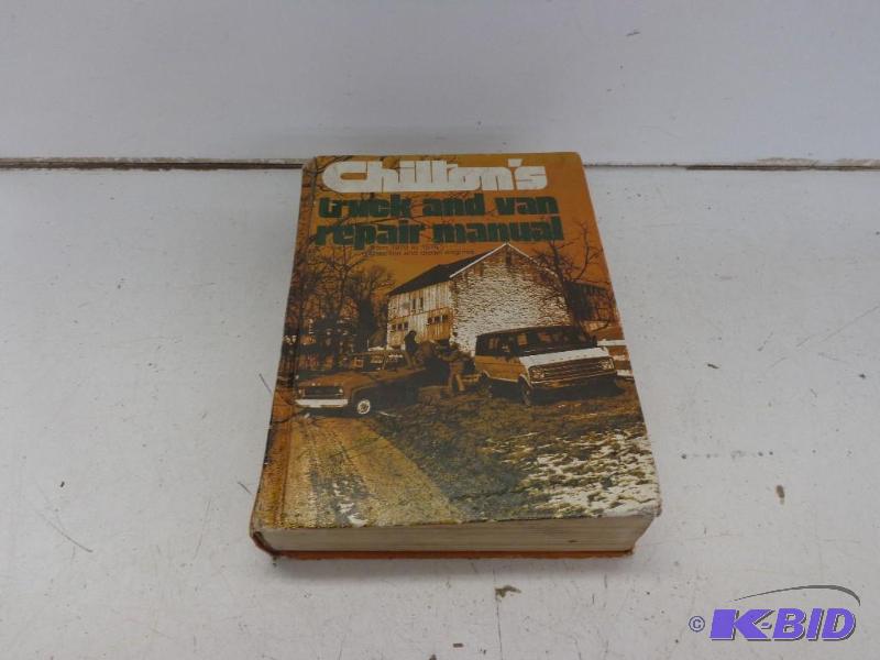 lot 136 image: Vehicle Repair Manual   Chiltons Truck &...