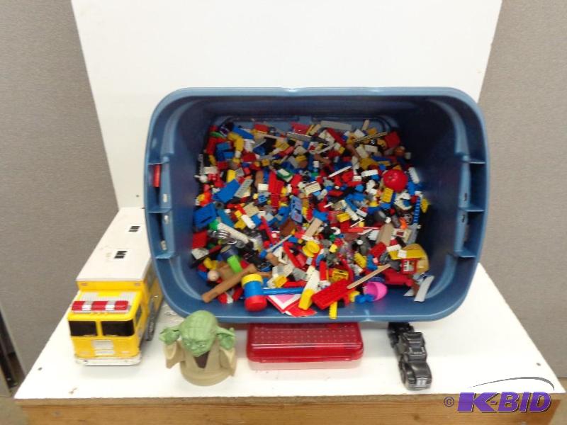 lot 150 image: Toys   Various Toys  Legos  Fire & Rescue...