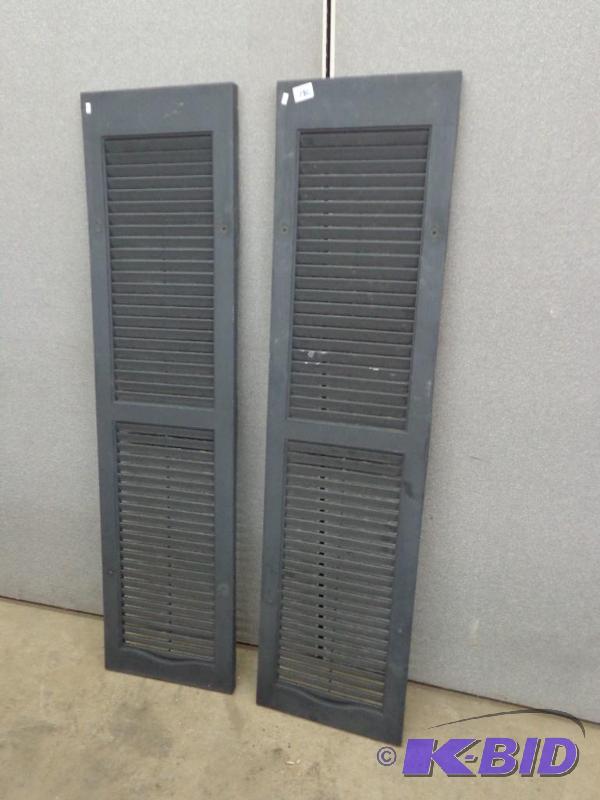 lot 180 image: Shutters   Pair  14" x 55"  Louvere...