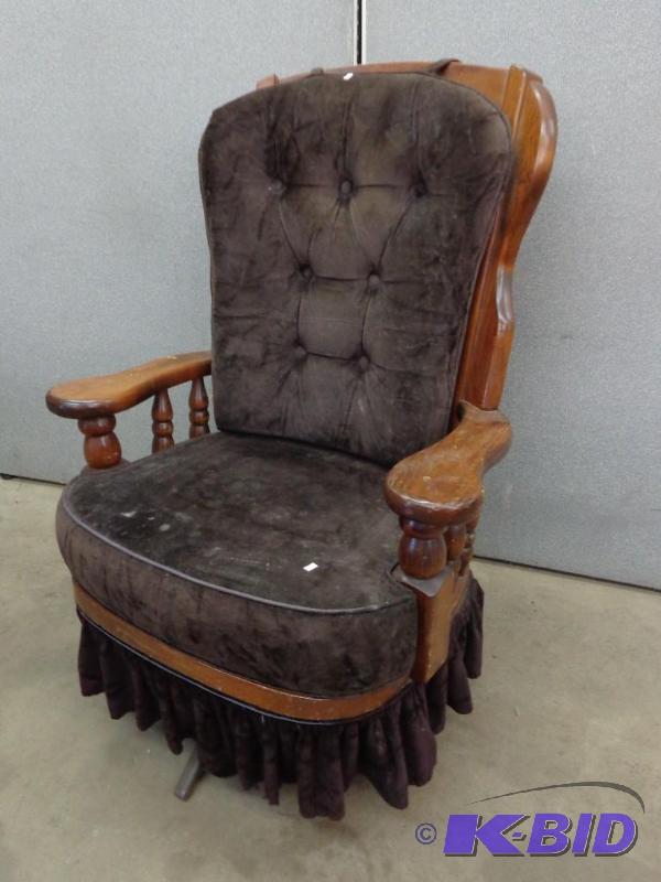 lot 195 image: Rocking Chair   Fair Condition  Clean it and ...