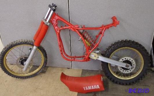 lot 2 image: 1985 YZ 490 (N) Frame   Front Forks, Rear Sus...