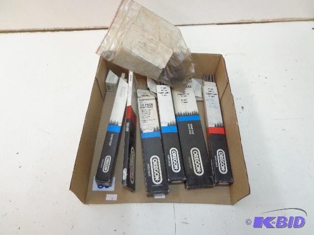 lot 30 image: 28 Chainsaw Files   2 Raker Files  Saw Gas Ca...