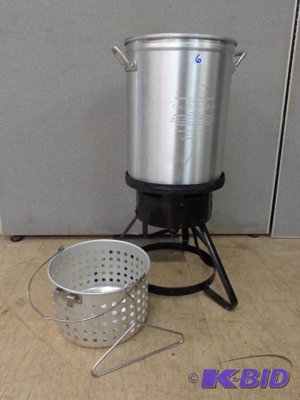 lot 6 image: Turkey Cooker   Complete Cooker  Nice Conditi...