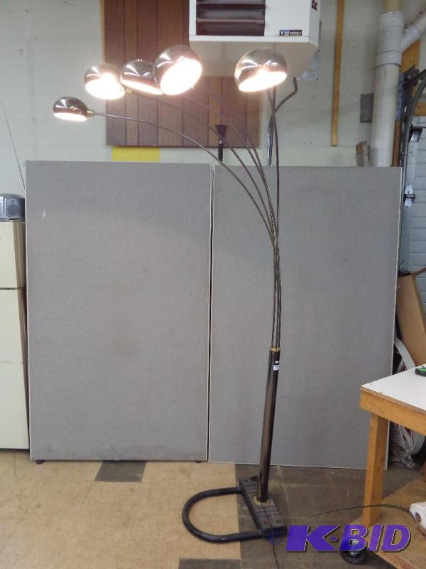 lot 71 image: Floor Lamp   5 Optic Arm Light  Adjustable 3 ...