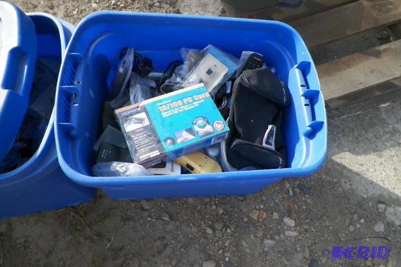 lot 117 image: Cable TV items, including remotes