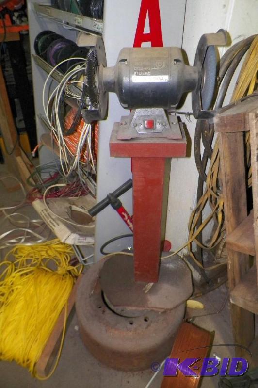 lot 119 image: One HP Grinder on Stand