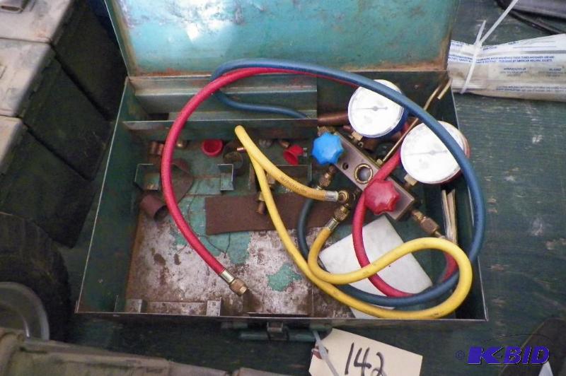 lot 142 image: Refrigerant Gauges