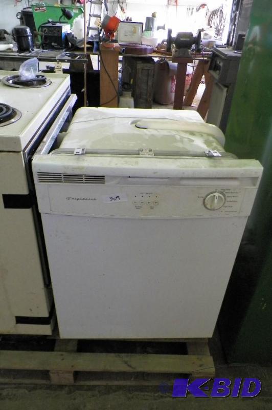 lot 309 image: Frigidaire Dish Washer