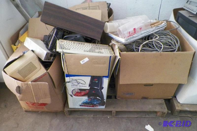 lot 310 image: Box full of Computer items, Car Radios, CB & More