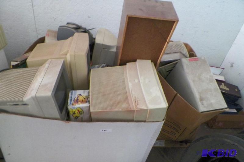 lot 312 image: Box full of computer items, fax & More