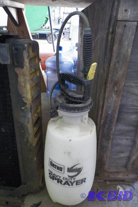 lot 327 image: Ortho Heavy Duty Sprayer