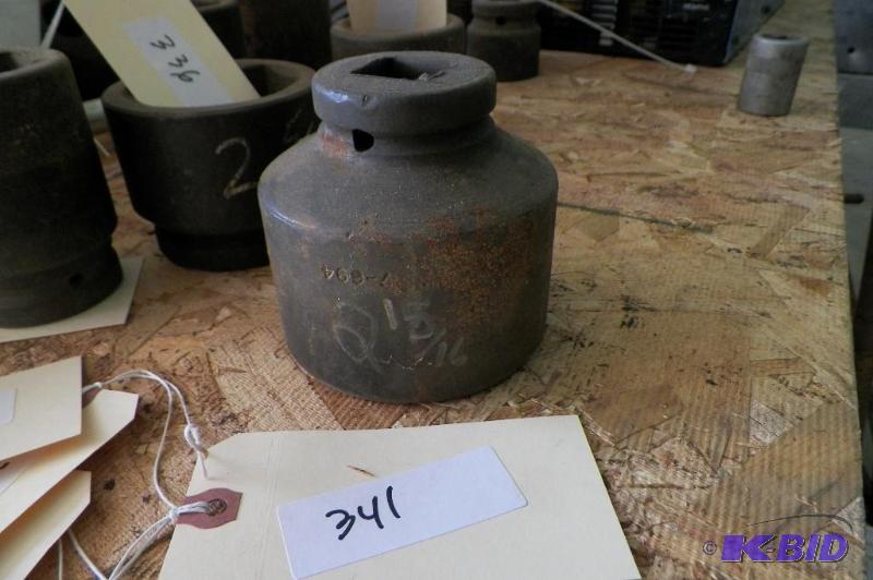 lot 341 image: 5 clamps